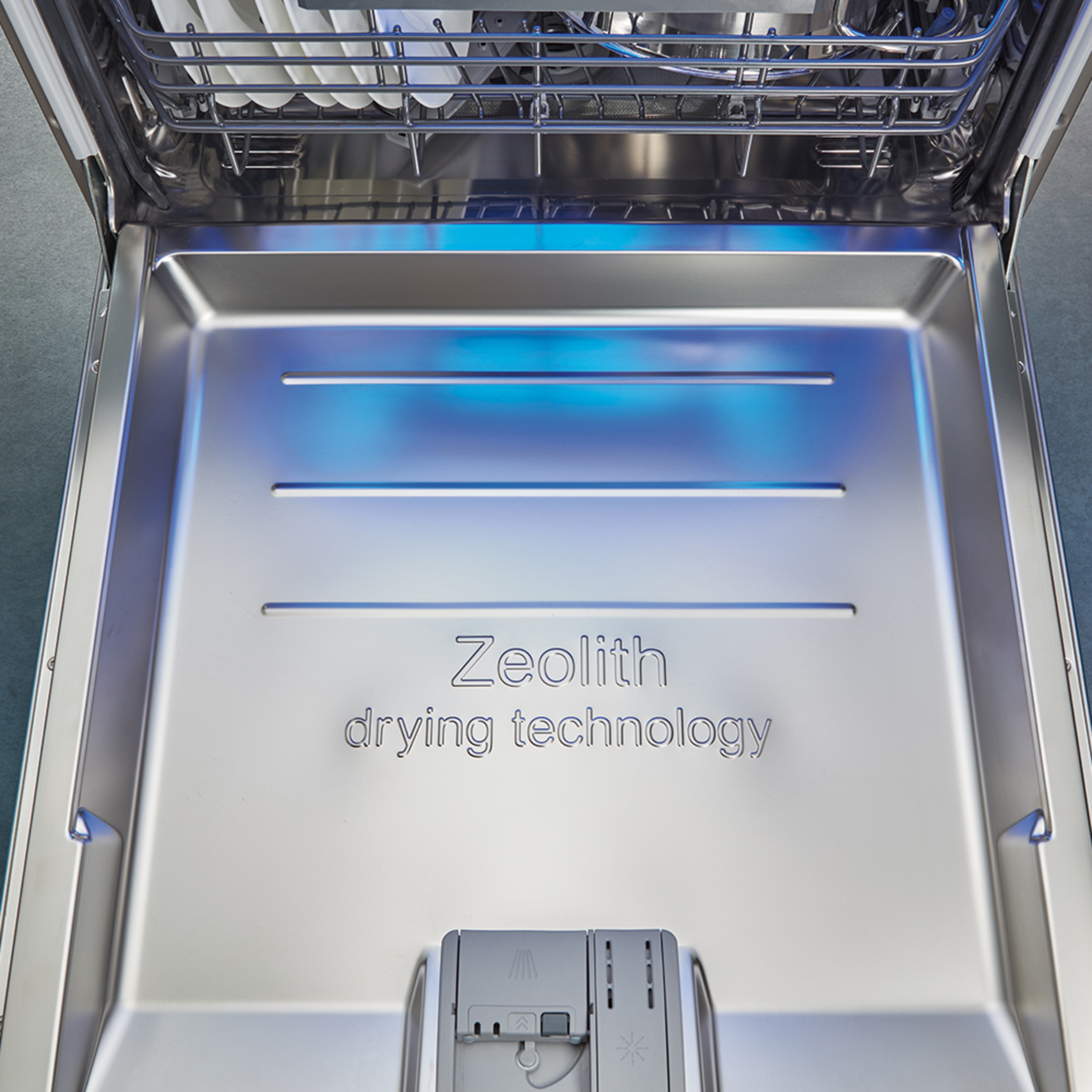 Zeolith Trocknen – Für glänzende Spülergebnisse bei Ackermann Elektronic in Fahrenbach